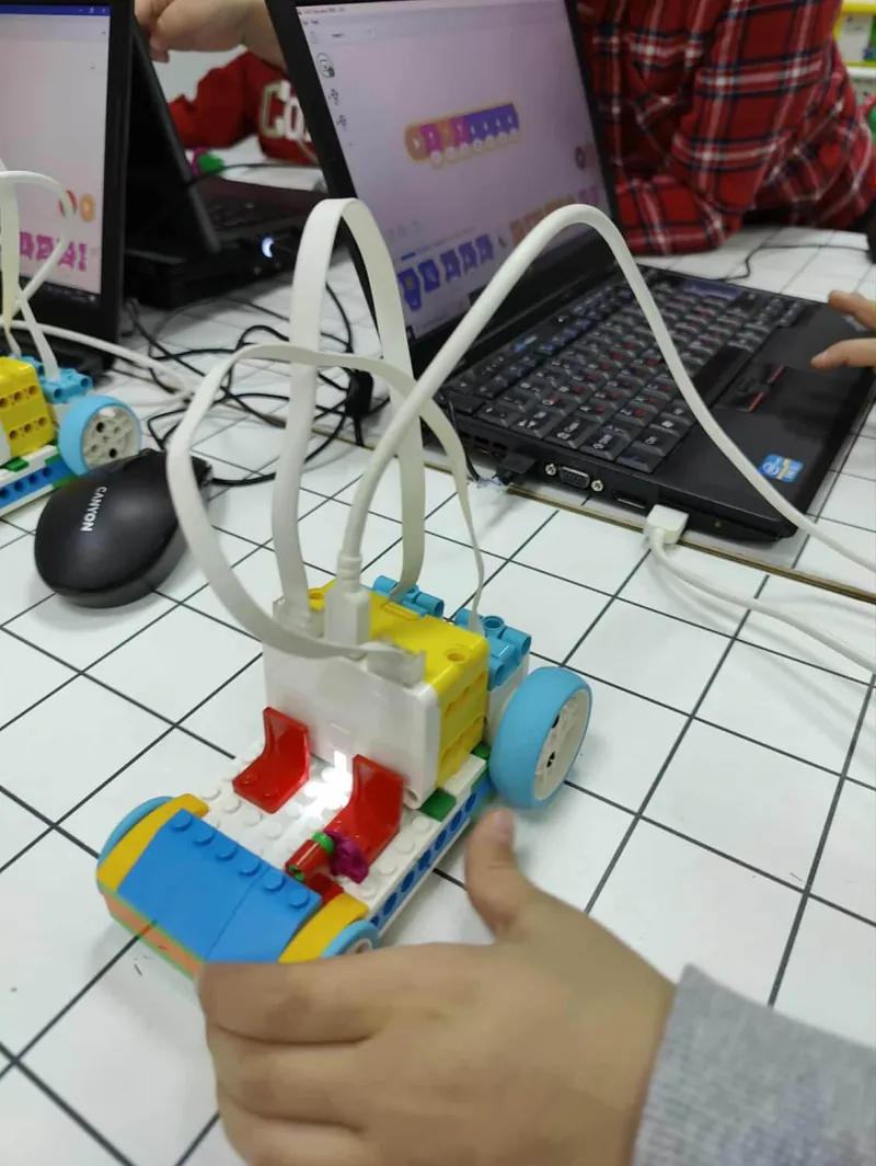LEGO роботика за 5–6 г. – III ниво